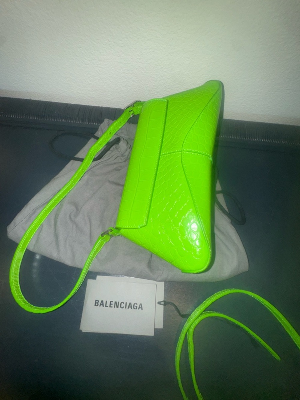 Balenciaga Hourglass Green Croc-Embossed Shoulder Bag with Silver BB - Picture 5 of 16